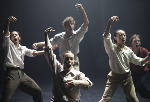 2526 GRA kostuumrepetitiebeeld Grand Finale Hofesh Shechter c Koen Broos OBV 9517