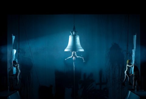 EXTERN 2526 SAN productiebeeld Sancta Florentina Holzinger c Mayra Wallraff 10