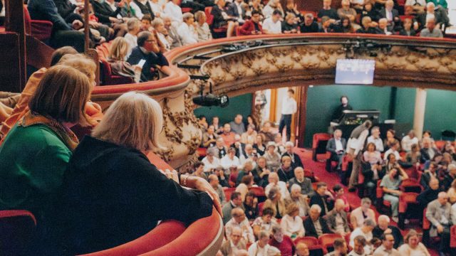 2526 front of house c Robin Hooybergs 16 OBV