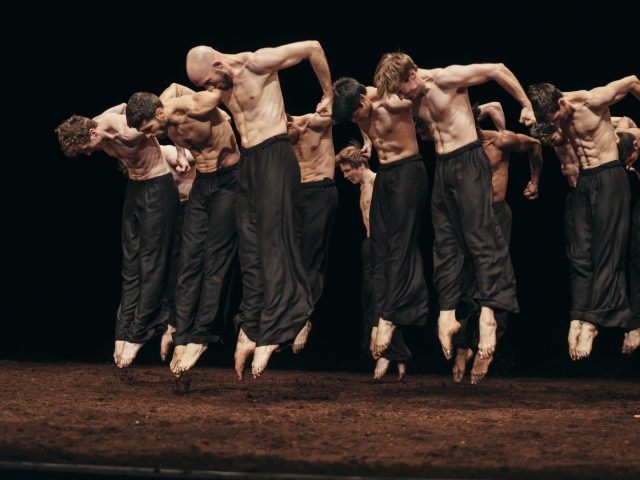 22 SAC00250 B Le Sacre du printemps Pina Bausch kostuumrepetitiec Filip Van Roe DSC6073