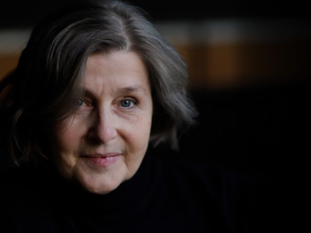 EXTERN 2526 Barbara Kaufmannc César Vayssié breed2