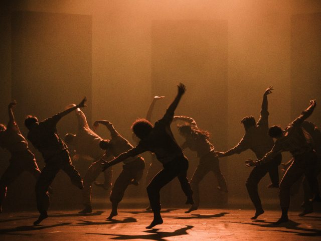 EXTERN Productiebeeld Grand Finale Hofesh Schechter Company c Maciek Rukasz 3