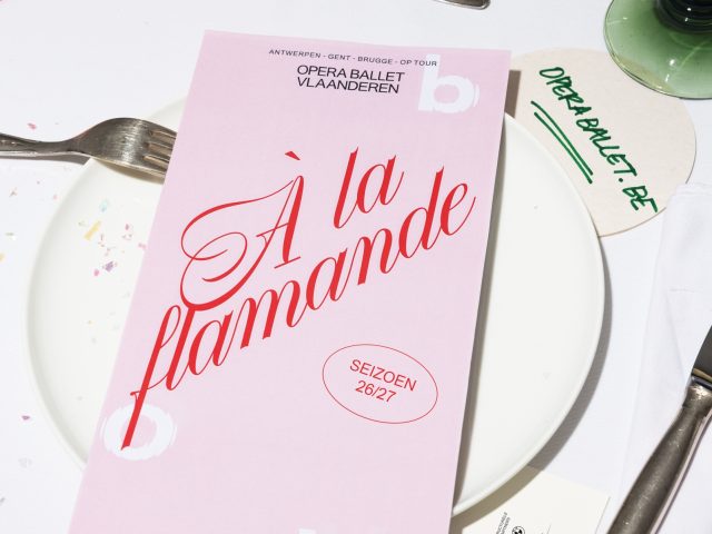 JPG Klein 2627 à la flamande campagnebeeld verticaal sponsors c Lot Doms V9 A4422 OBV