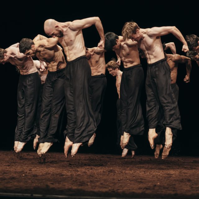 22 SAC00250 B Le Sacre du printemps Pina Bausch kostuumrepetitiec Filip Van Roe DSC6073