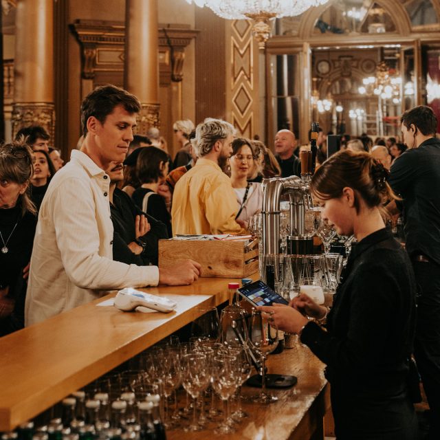 2526 front of house c Robin Hooybergs 48 OBV